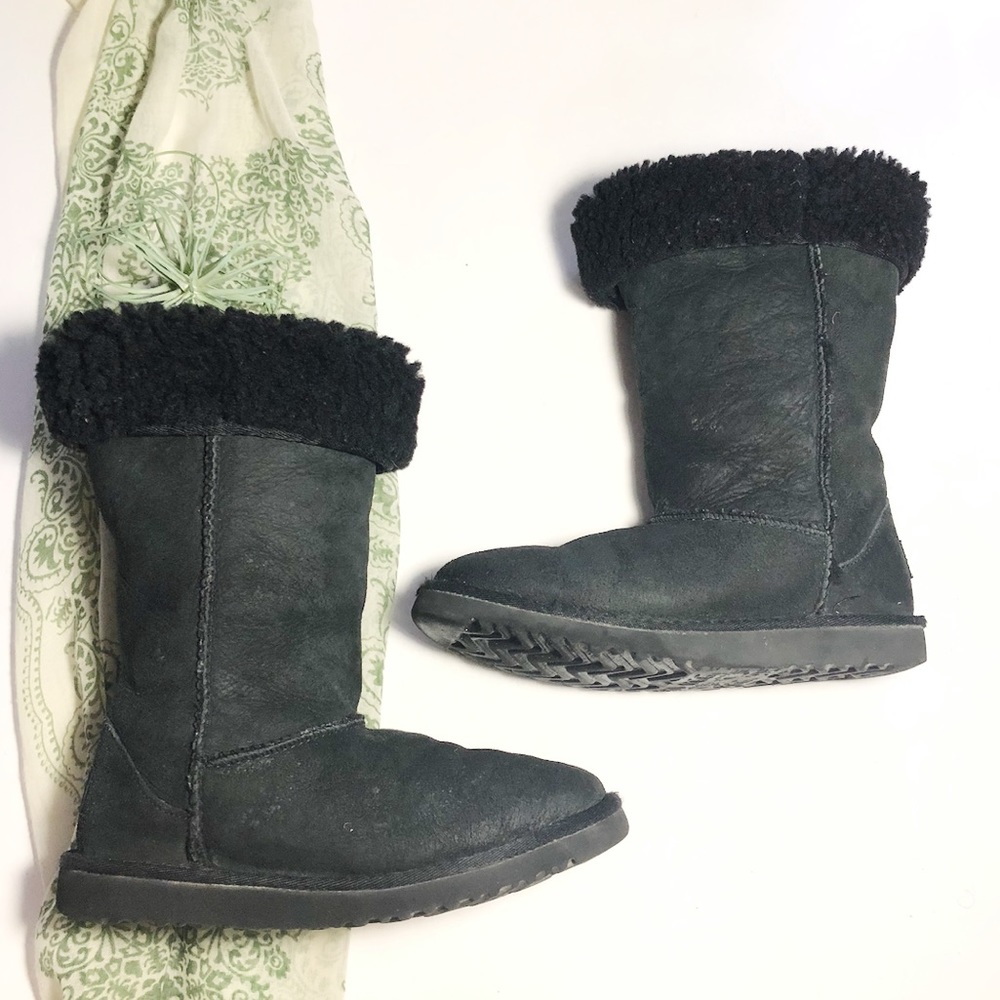UGG Classic Tall II Boots 5449 Black Suede Sheepskin Lining Girls Size 5